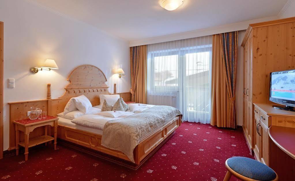 Apparthotel Ederfeld Mayrhofen Buitenkant foto