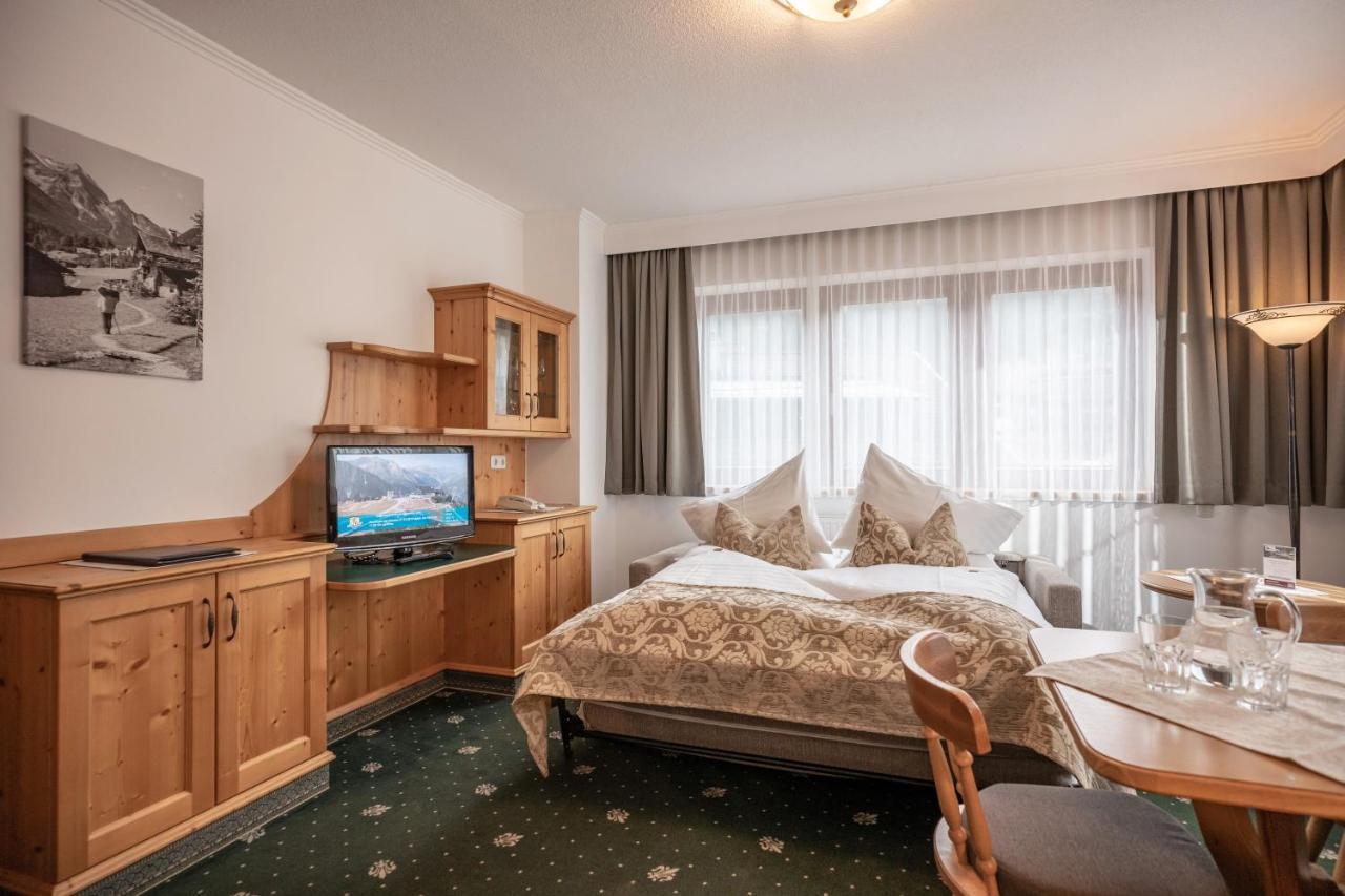 Apparthotel Ederfeld Mayrhofen Buitenkant foto