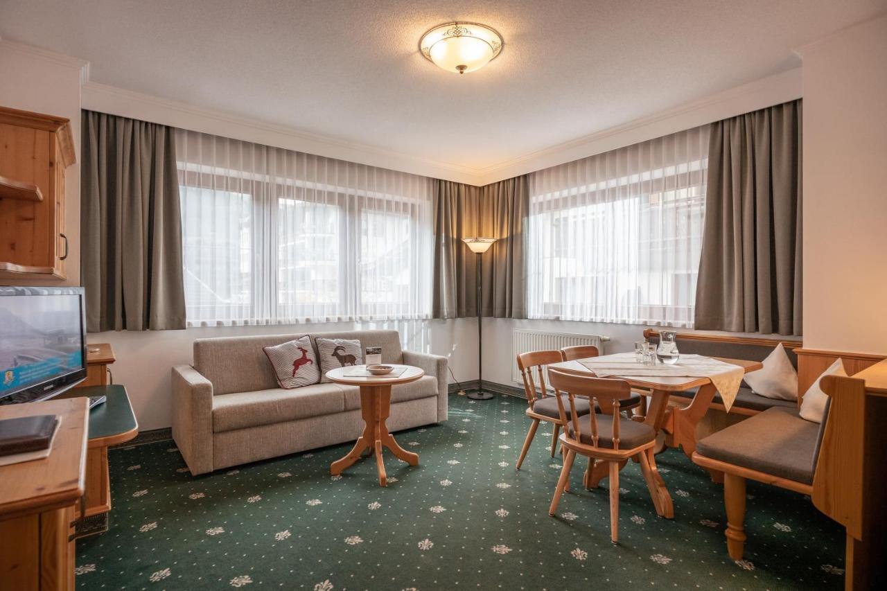 Apparthotel Ederfeld Mayrhofen Buitenkant foto